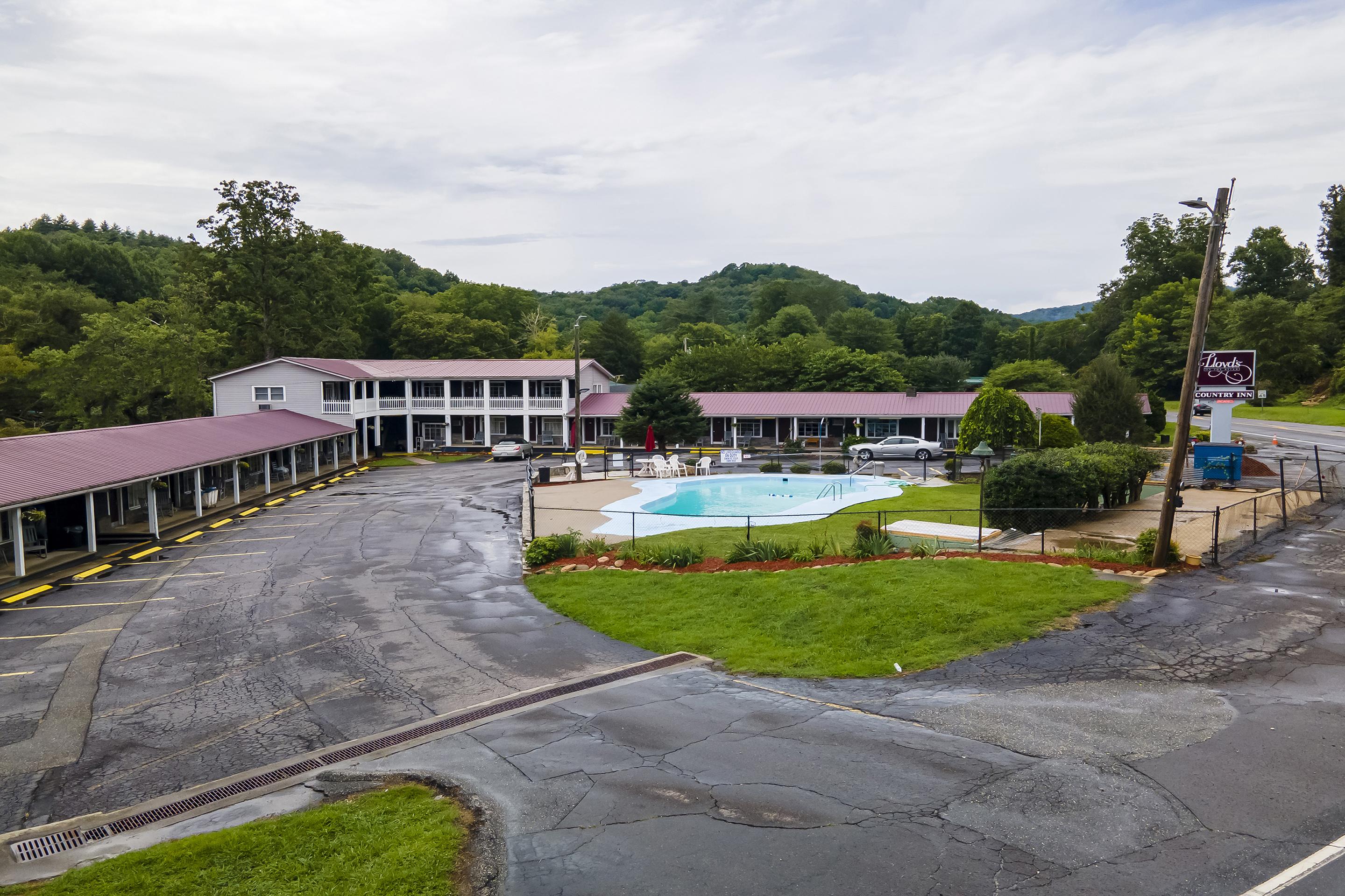 Lloyd'S On The River Country Inn By Oyo Bryson City Extérieur photo