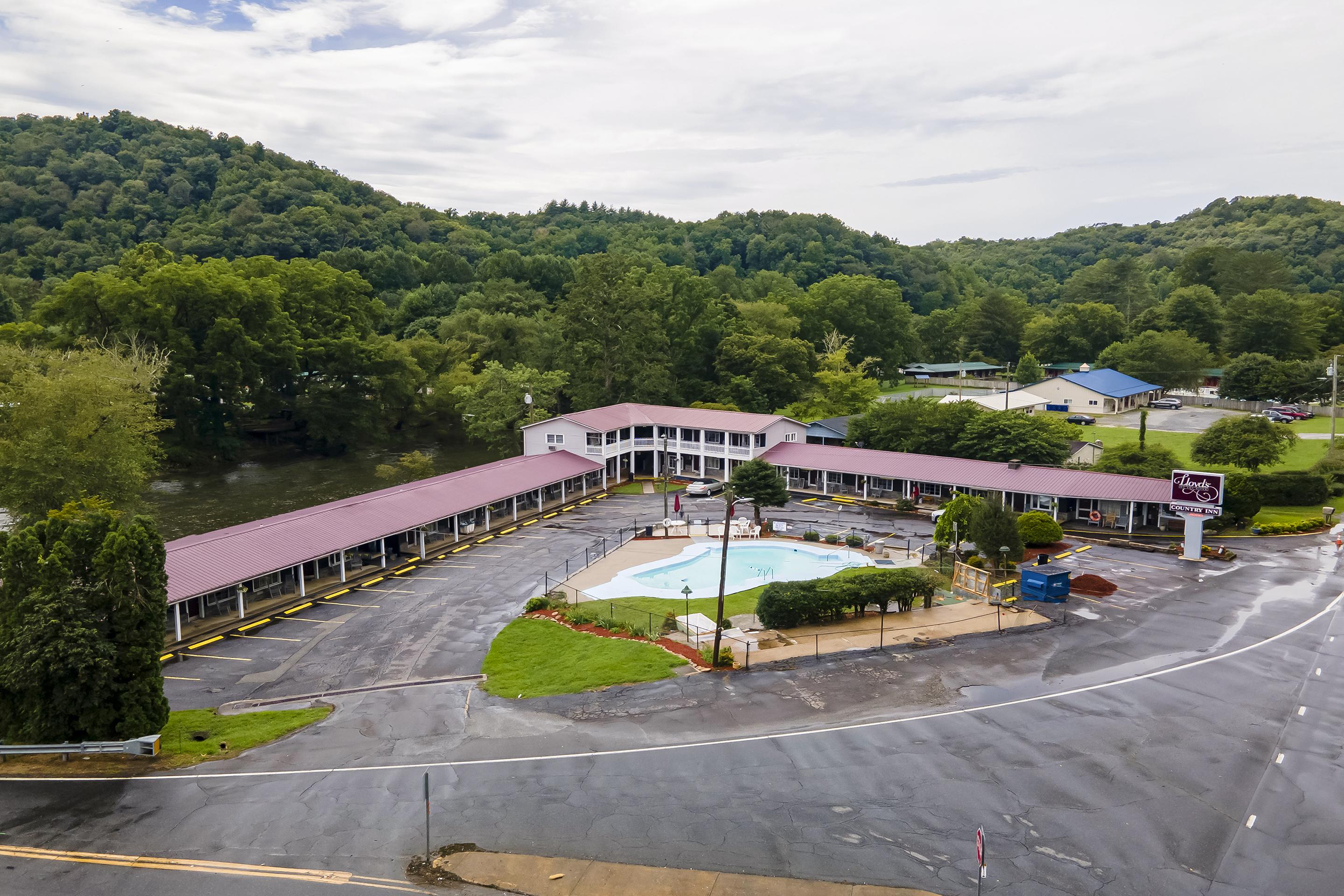 Lloyd'S On The River Country Inn By Oyo Bryson City Extérieur photo