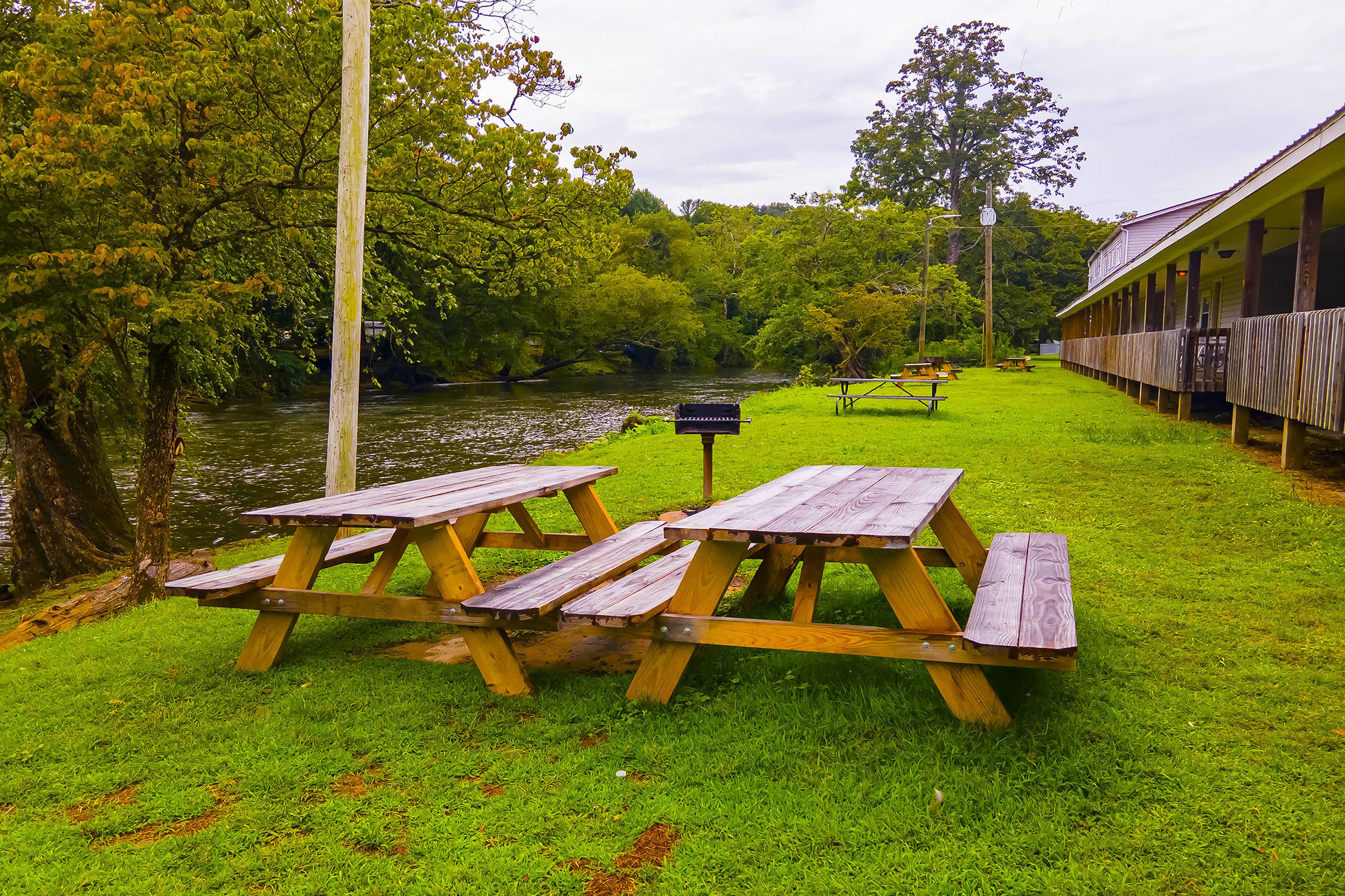 Lloyd'S On The River Country Inn By Oyo Bryson City Extérieur photo