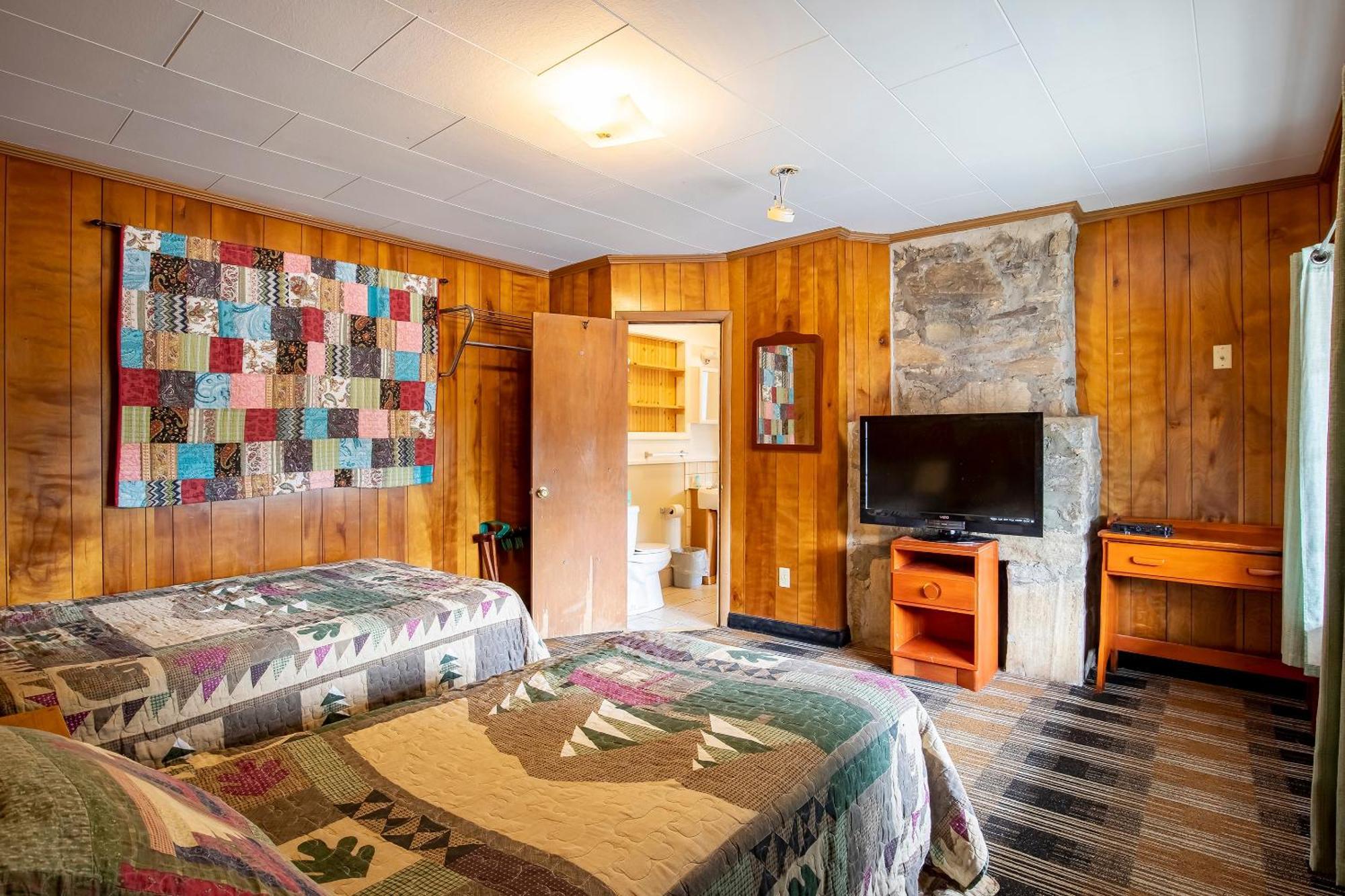 Lloyd'S On The River Country Inn By Oyo Bryson City Extérieur photo