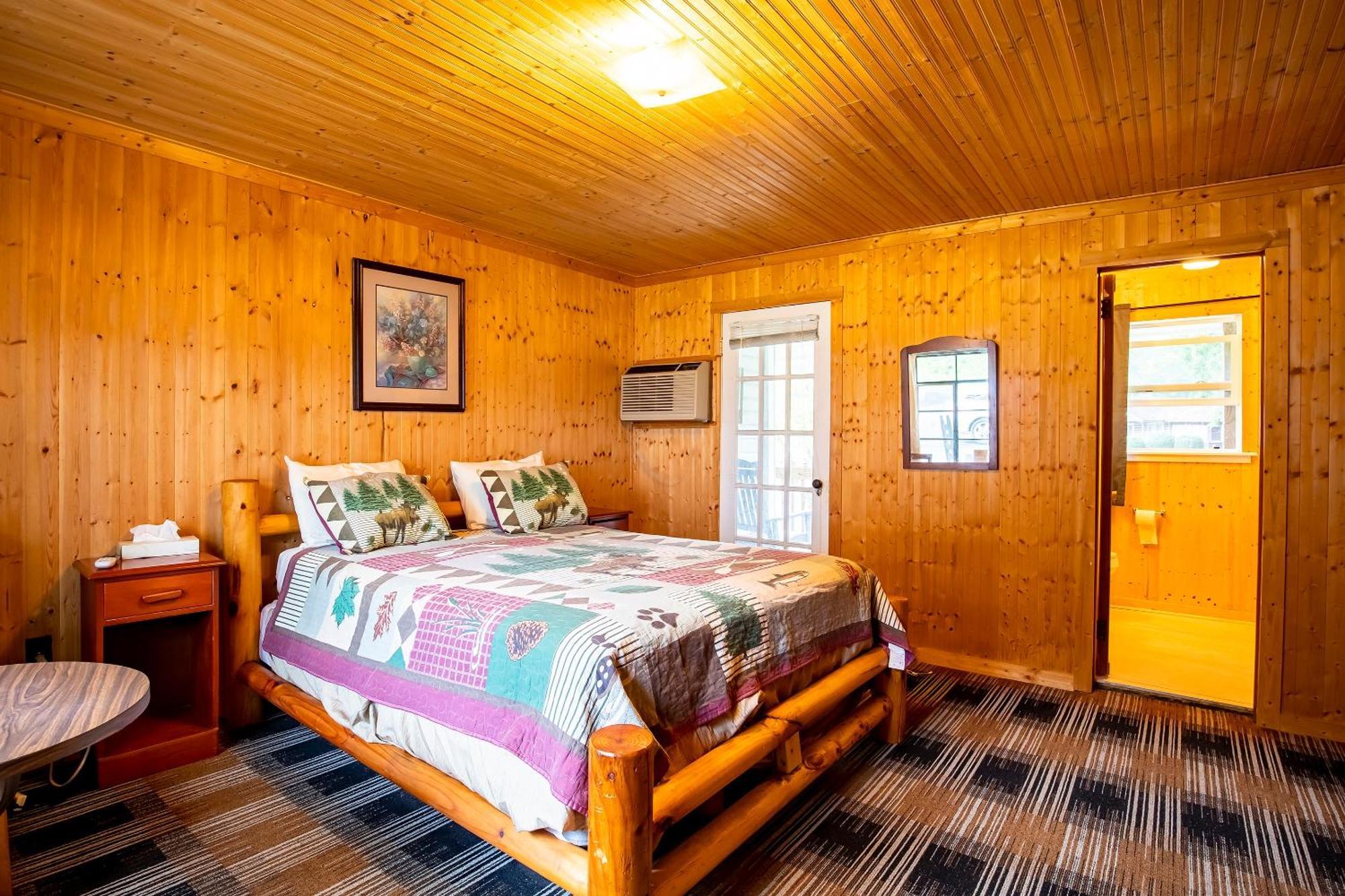 Lloyd'S On The River Country Inn By Oyo Bryson City Extérieur photo