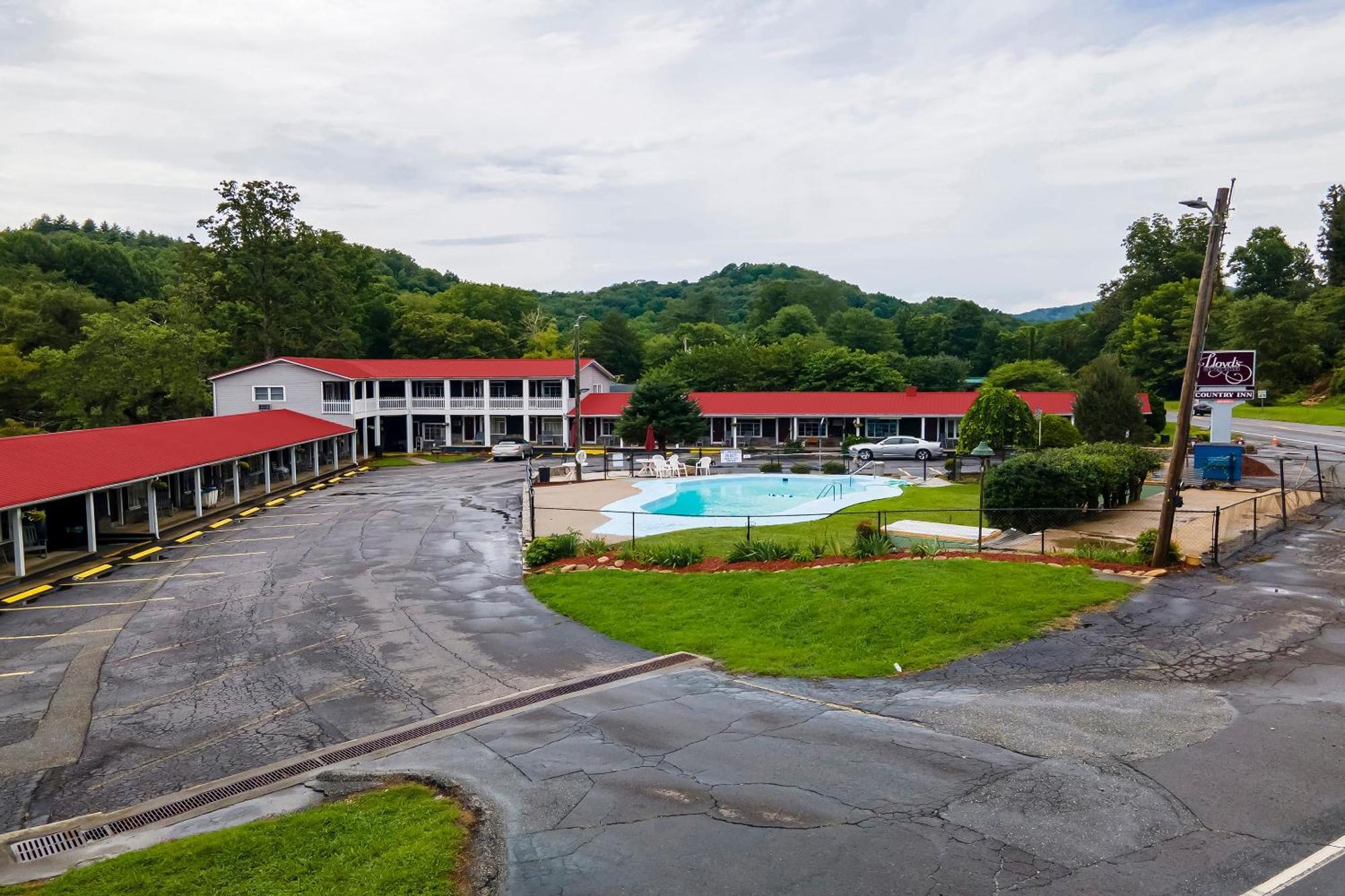 Lloyd'S On The River Country Inn By Oyo Bryson City Extérieur photo